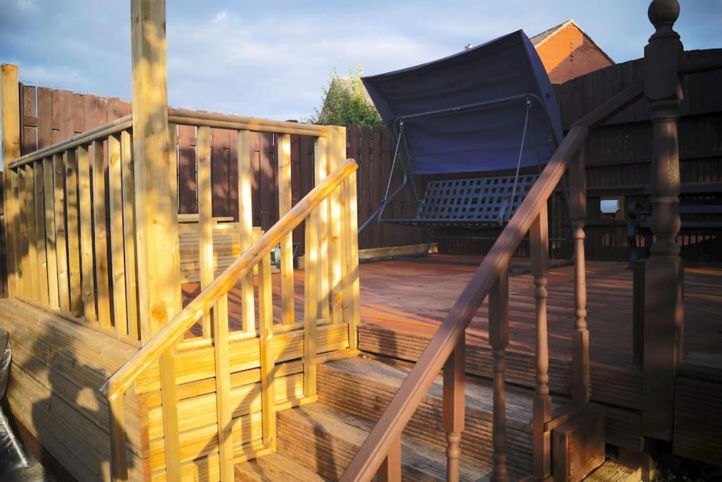 Luxurious Detached Bungalow Бэтли Экстерьер фото